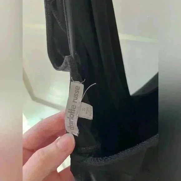 deep V-neck, soft and flowing romper from Charlotte Russe - Picture 6 of 6